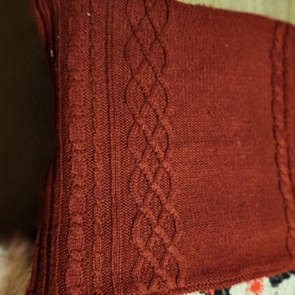 Skirt - Picture 2 of 5